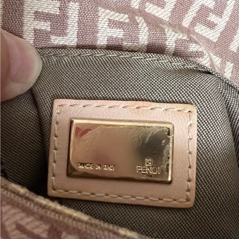 🎉Host Pick🎉Authenticated Fendi Zucchino Cross-Body bag - Picture 7 of 11